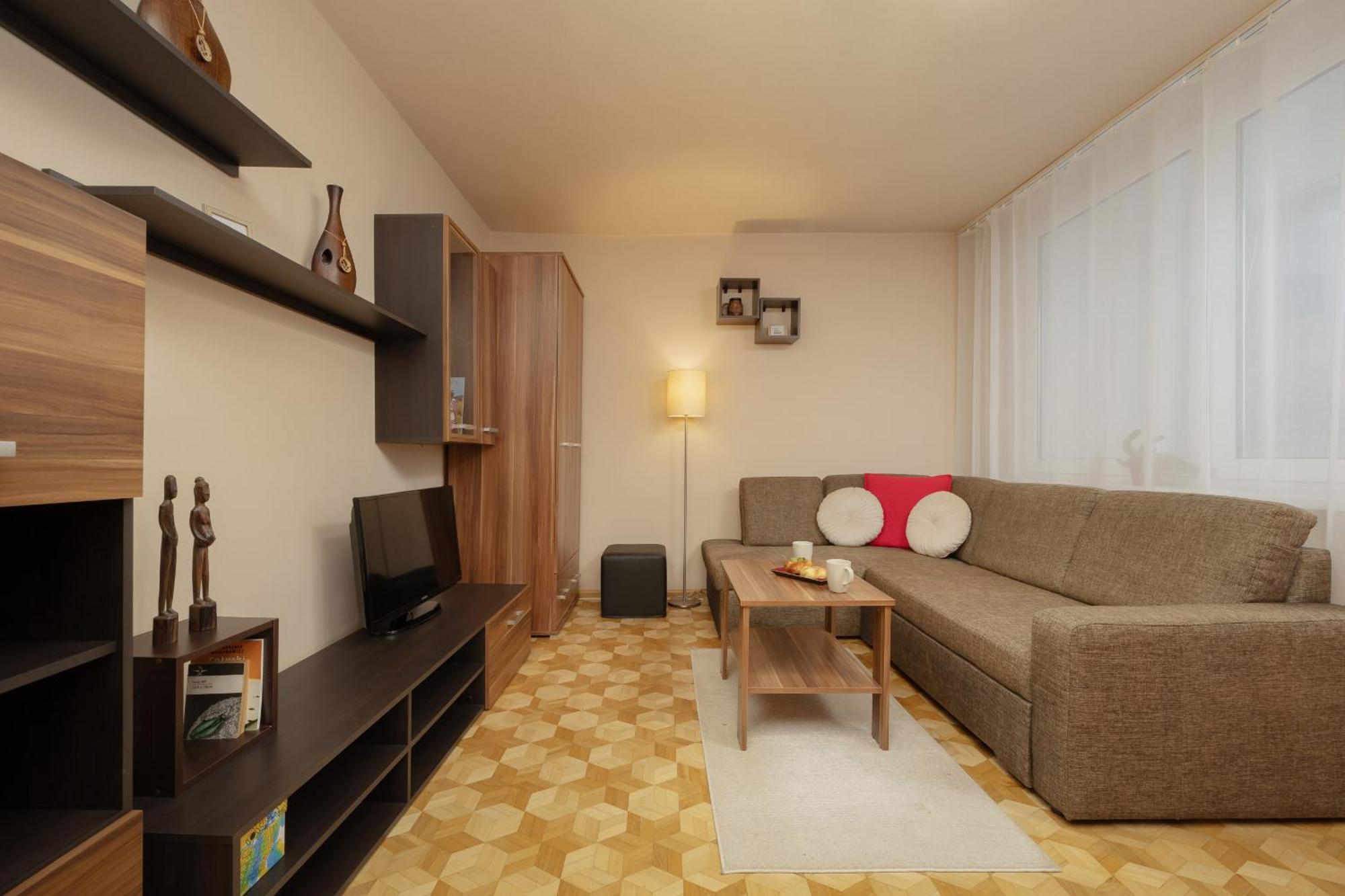 With Balcony For 2 People In By Renters * Warsaw