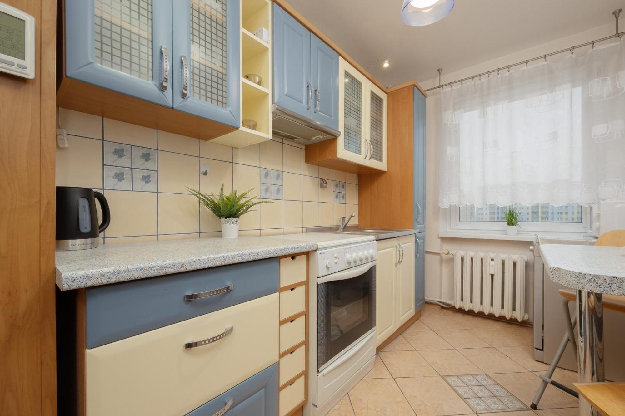 Apartment With Balcony For 2 People In By Renters